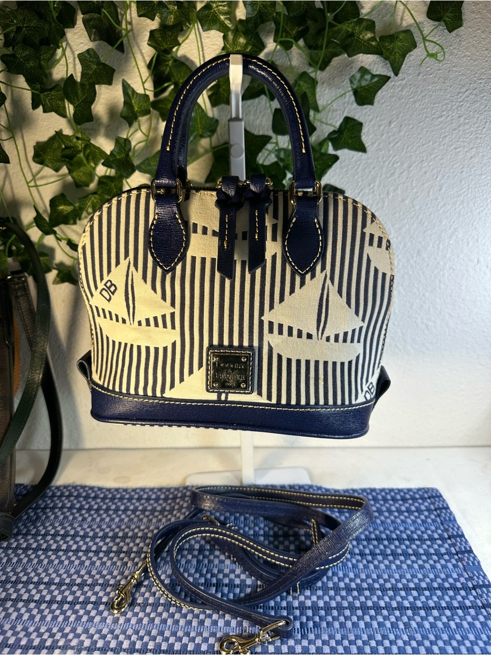 Dooney & Bourke Sailboat Bitsy Crossbody Bag - Navy & Cream Nautical Print - Picture 2 of 16